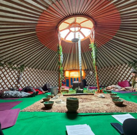 yonisteam in yurt Sabske's Yonisteam
